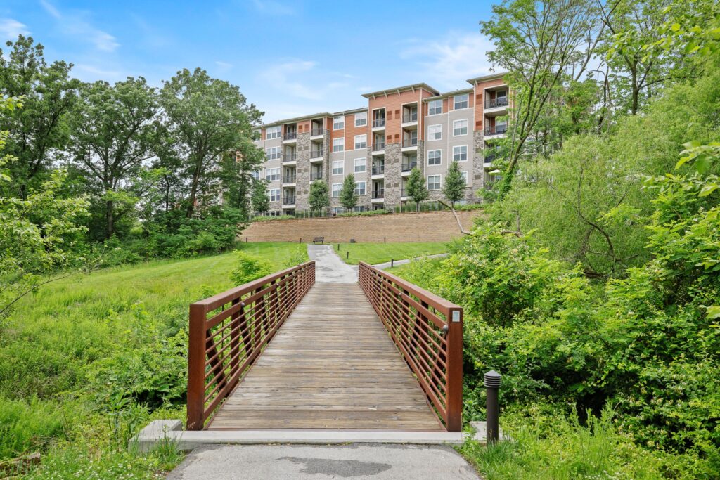 Picture of the outside of Altitude 970 apartments in Kansas City, Missouri
